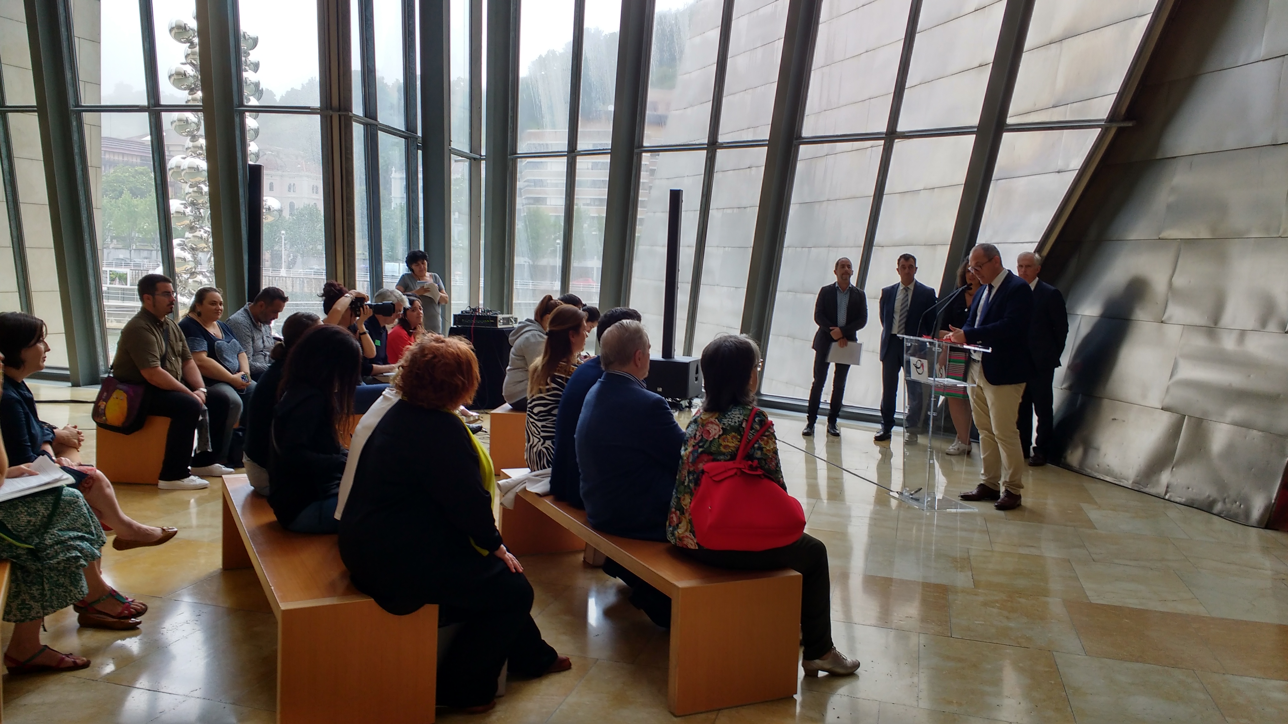 Rueda de prensa presentación conciertos bombardeo de Gernika